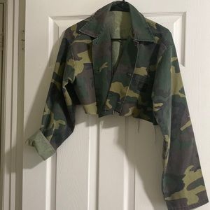 Camo Cropped Utility Jacket